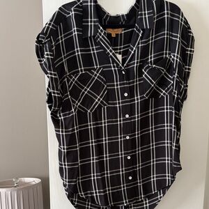 Black and White Plaid Button-Front Blouse